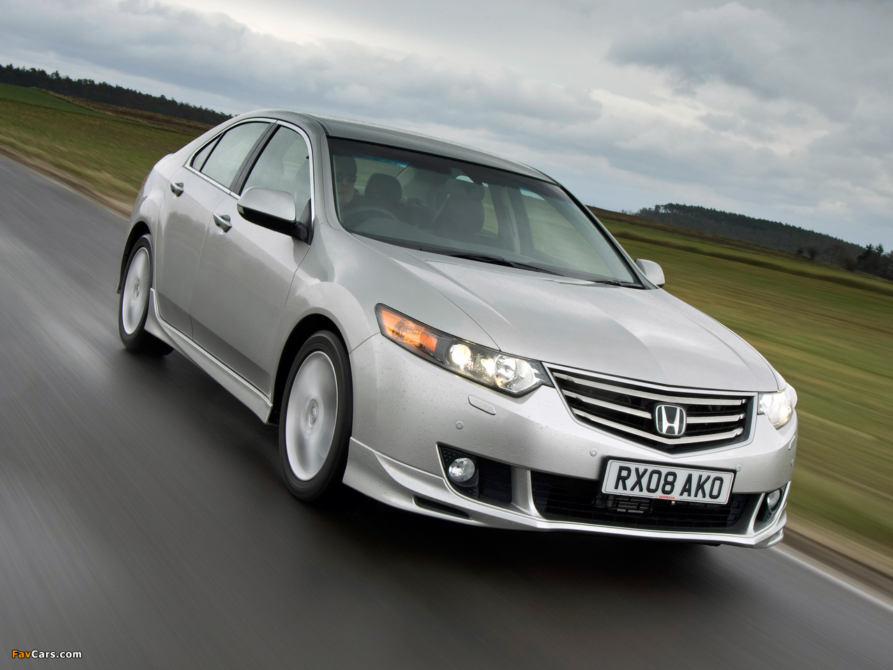 Images of Honda Accord Sedan UK-spec (CU) 2008–11 (1280 x 960)