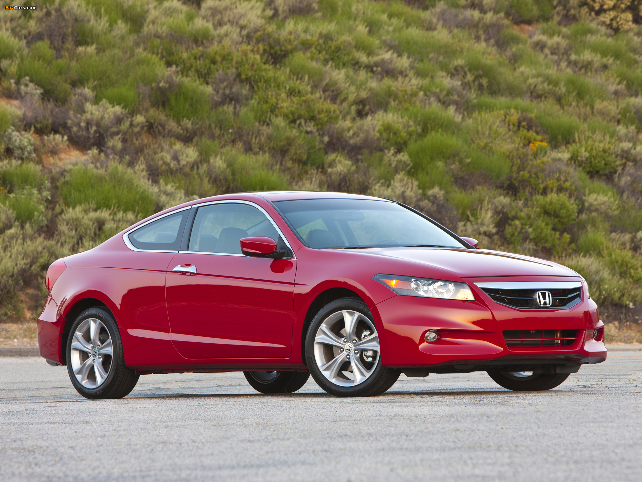 Images of Honda Accord Coupe US-spec 2010–12 (2048 x 1536)