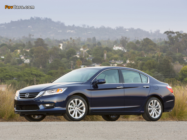 Images of Honda Accord Touring Sedan 2012 (640 x 480)