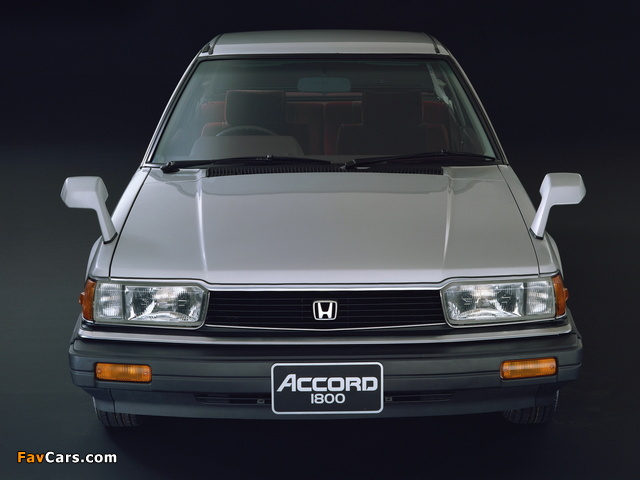 Photos of Honda Accord Hatchback 1981–85 (640 x 480)