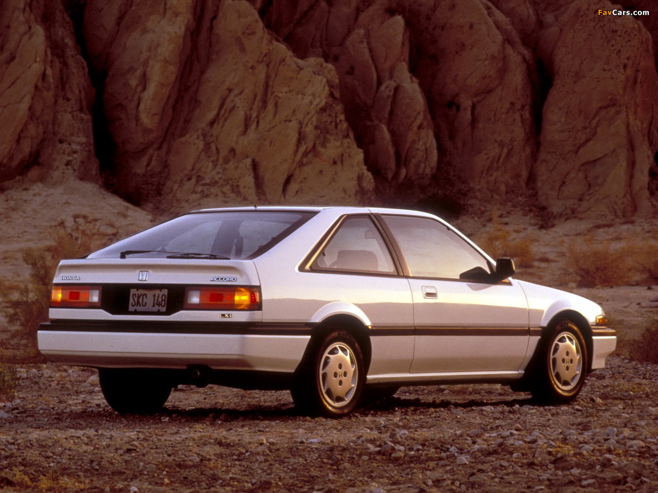 Photos of Honda Accord Hatchback US-spec (CA) 1986–89 (1280 x 960)