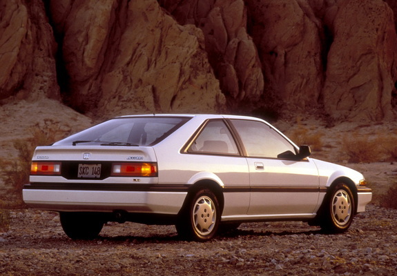 Photos of Honda Accord Hatchback US-spec (CA) 1986–89
