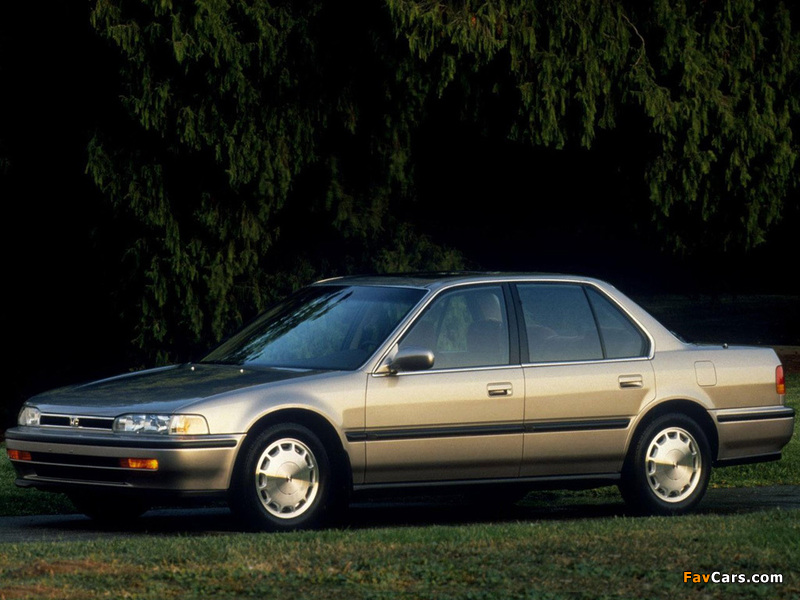 Photos of Honda Accord Sedan US-spec (CB) 1990–93 (800 x 600)