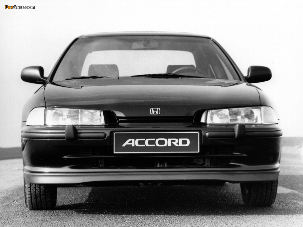 Photos of Honda Accord Sedan (CD) 1993–96 (1024 x 768)