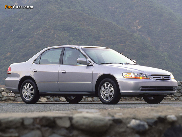Photos of Honda Accord Sedan US-spec 1998–2002 (640 x 480)