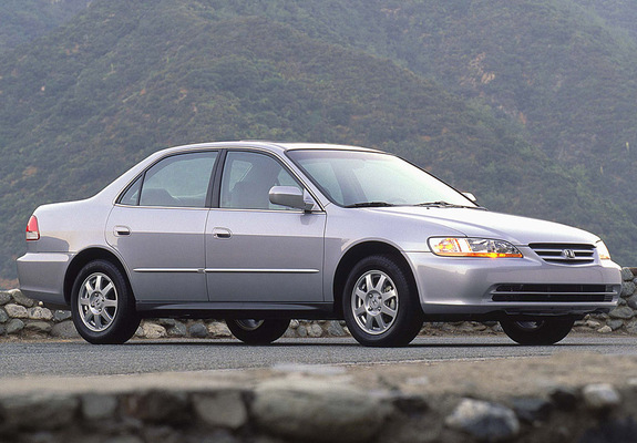 Photos of Honda Accord Sedan US-spec 1998–2002