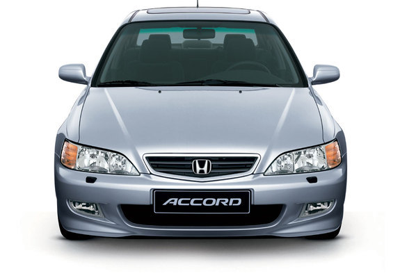 Photos of Honda Accord Sedan 1998–2002