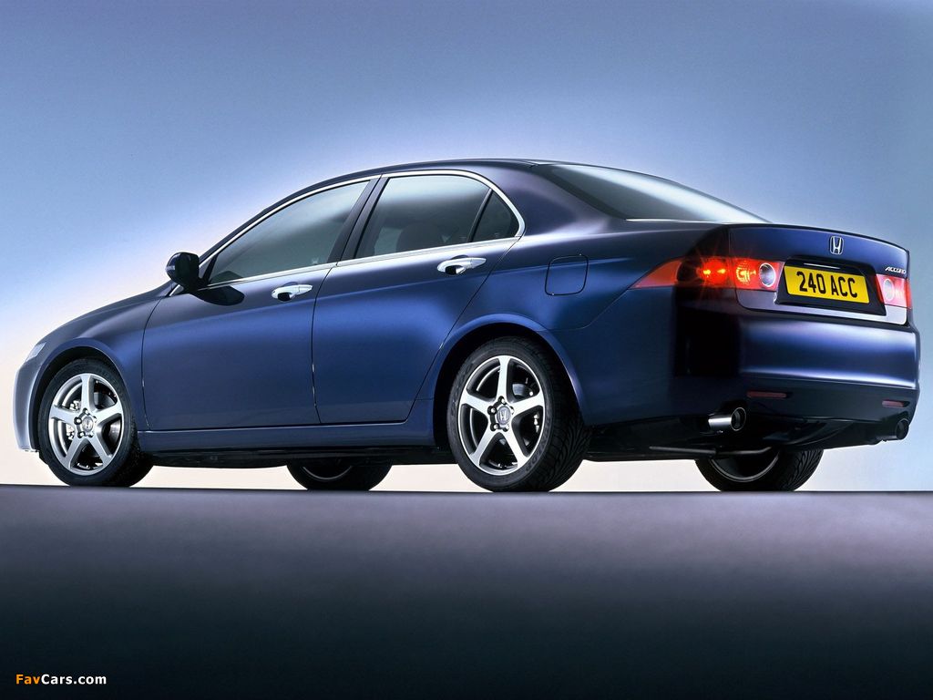 Photos of Honda Accord Sedan UK-spec (CL) 2003–06 (1024 x 768)