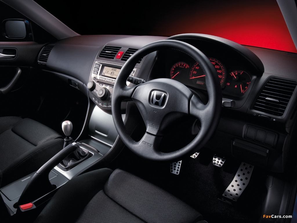 Photos of Honda Accord Euro-R Sedan (CL7) 2006–08 (1024 x 768)