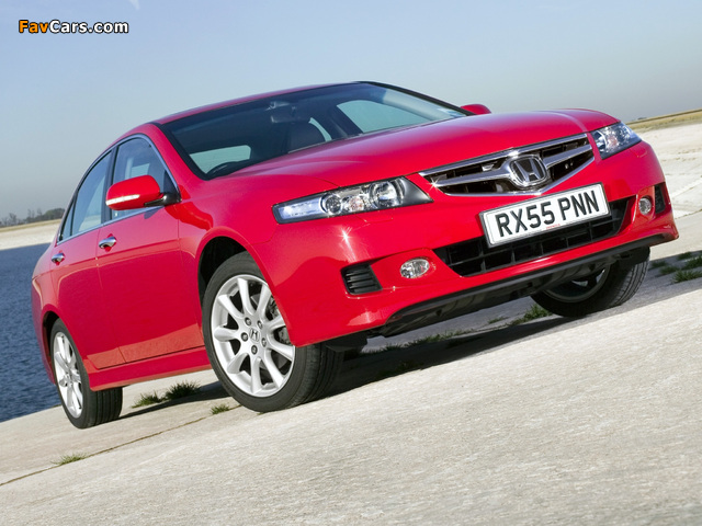 Photos of Honda Accord Sedan UK-spec (CL) 2006–08 (640 x 480)