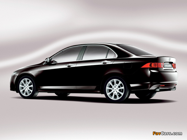 Photos of Honda Accord Sedan ZA-spec (CL) 2006–08 (640 x 480)