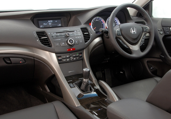 Photos of Honda Accord Sedan ZA-spec (CU) 2008–11