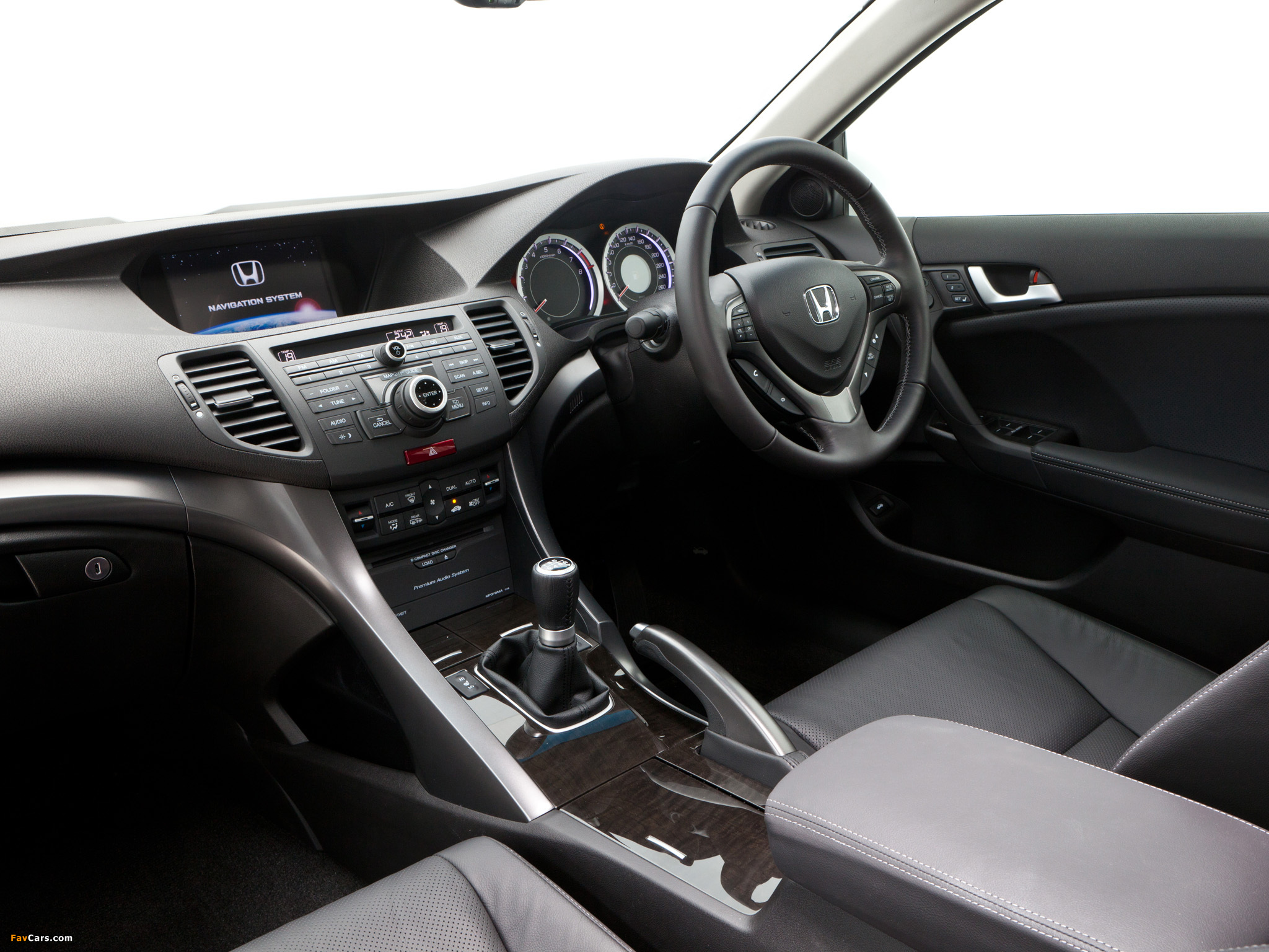Photos of Honda Accord Euro Sedan AU-spec 2011 (2048 x 1536)