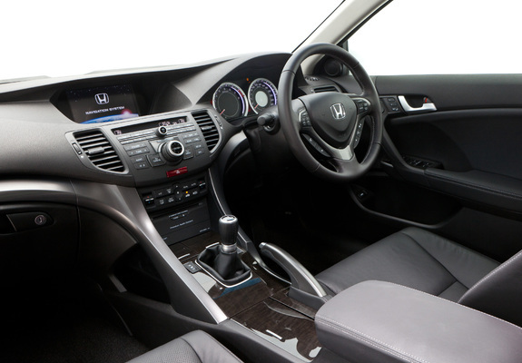 Photos of Honda Accord Euro Sedan AU-spec 2011