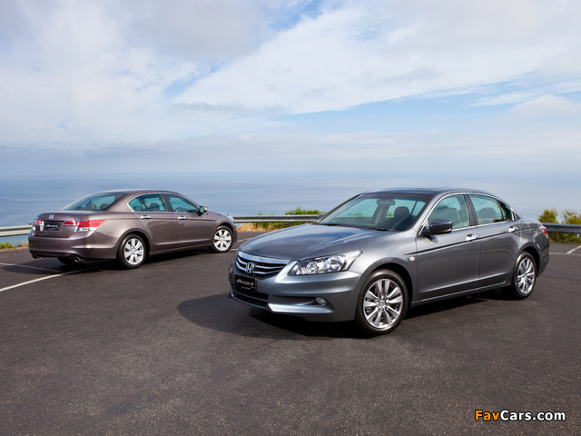 Photos of Honda Accord Sedan AU-spec 2011–12 (640 x 480)