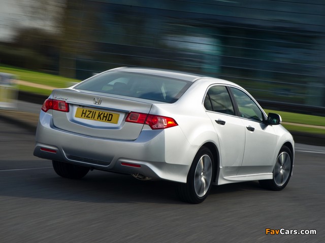 Photos of Honda Accord Sedan UK-spec (CU) 2011 (640 x 480)