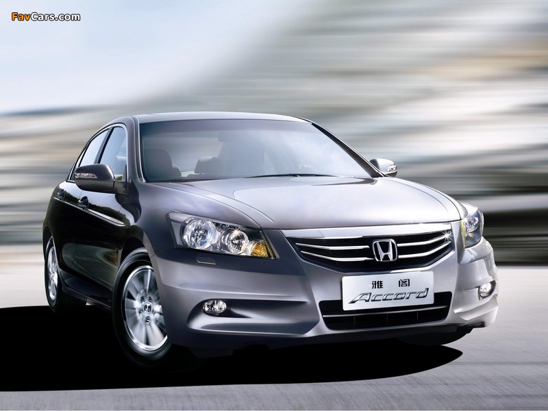 Photos of Honda Accord Sedan CN-spec 2011 (800 x 600)