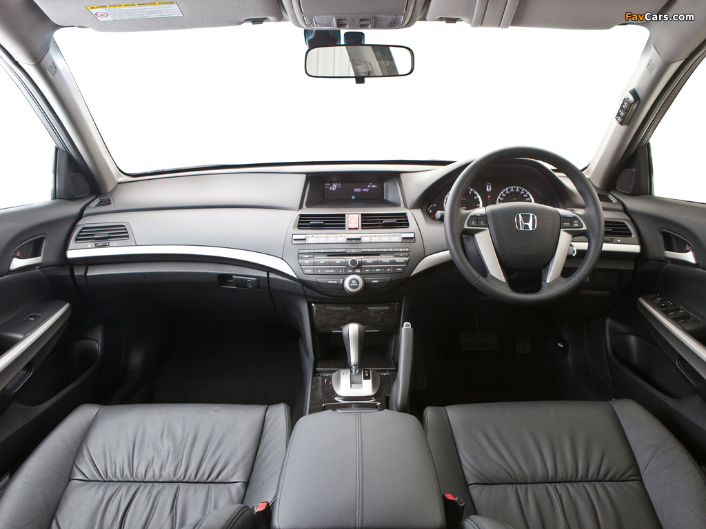 Photos of Honda Accord Sedan AU-spec 2011–12 (1024 x 768)