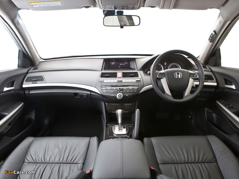 Photos of Honda Accord Sedan AU-spec 2011–12 (800 x 600)