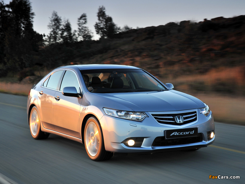 Photos of Honda Accord Sedan ZA-spec (CU) 2011 (800 x 600)