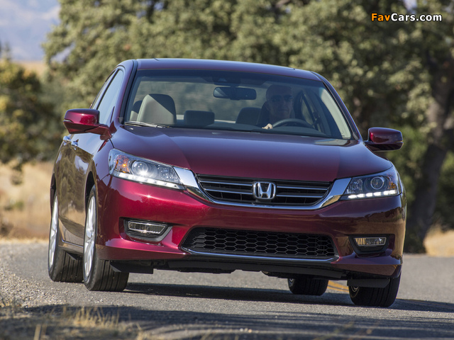 Photos of Honda Accord EX-L V6 Sedan 2012 (640 x 480)