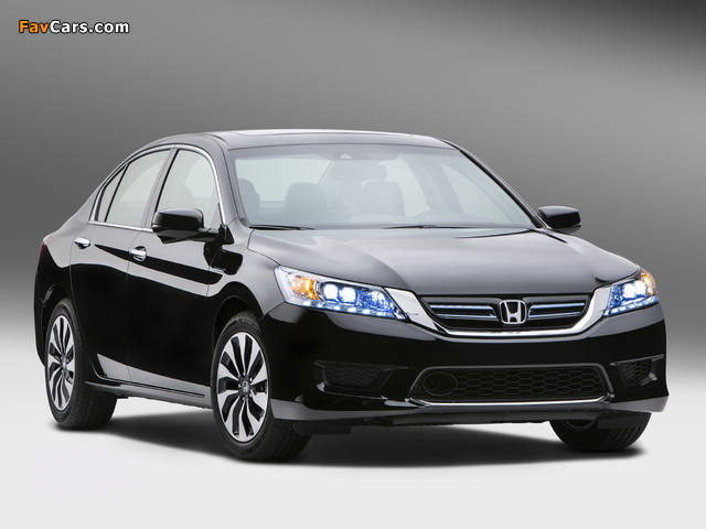 Photos of Honda Accord Hybrid US-spec 2013 (640 x 480)