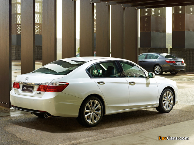 Photos of Honda Accord Sedan AU-spec 2013 (640 x 480)
