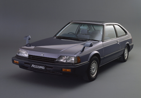 Pictures of Honda Accord RXT Hatchback 1983–85