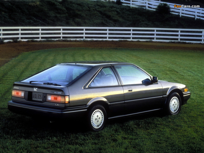 Pictures of Honda Accord Hatchback US-spec (CA) 1986–89 (800 x 600)