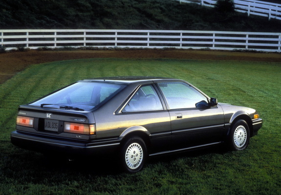 Pictures of Honda Accord Hatchback US-spec (CA) 1986–89