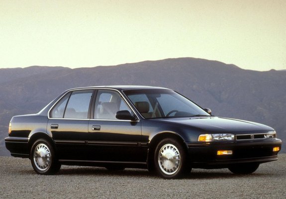 Pictures of Honda Accord Sedan US-spec (CB) 1990–93