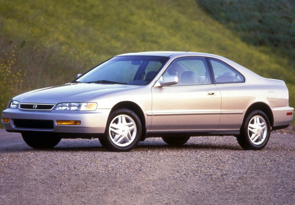 Pictures of Honda Accord Coupe US-spec (CD7) 1994–97