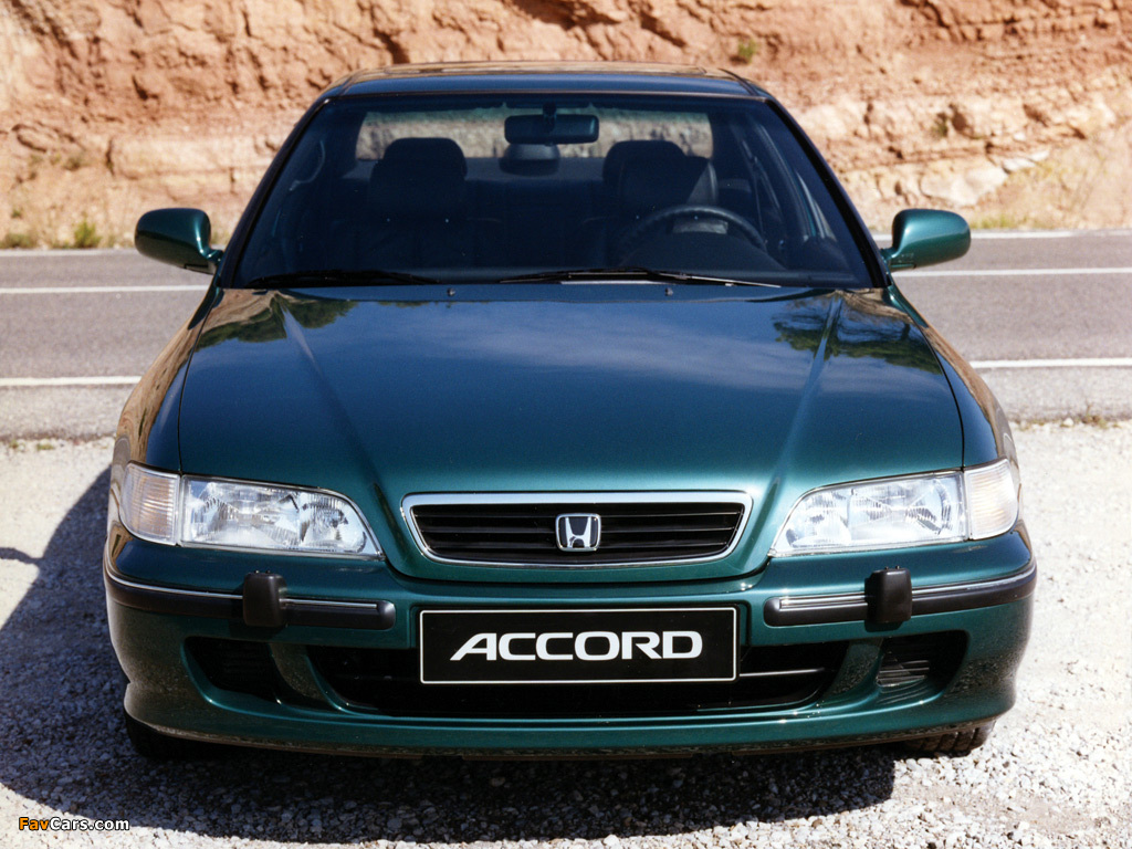 Pictures of Honda Accord Sedan (CD) 1996–98 (1024 x 768)