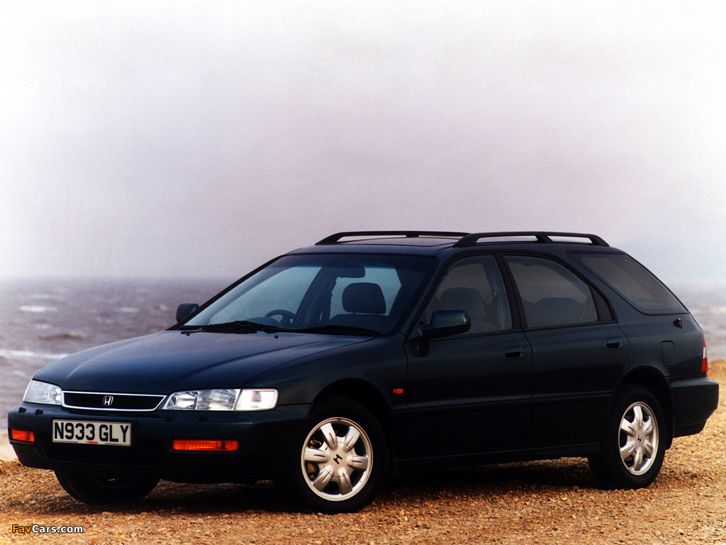 Pictures of Honda Accord Aerodeck UK-spec (CE) 1996–98 (1024 x 768)