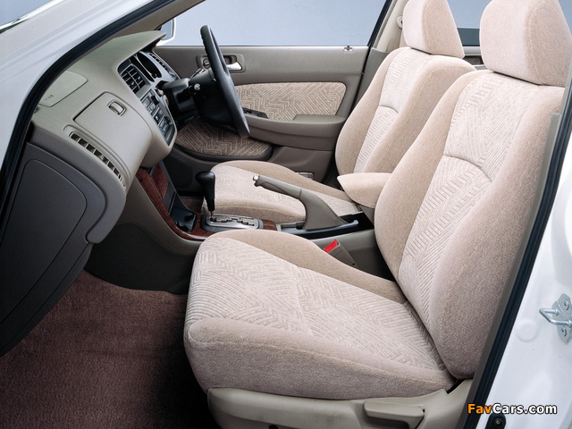 Pictures of Honda Accord Wagon JP-spec (CF6) 1997–2002 (640 x 480)