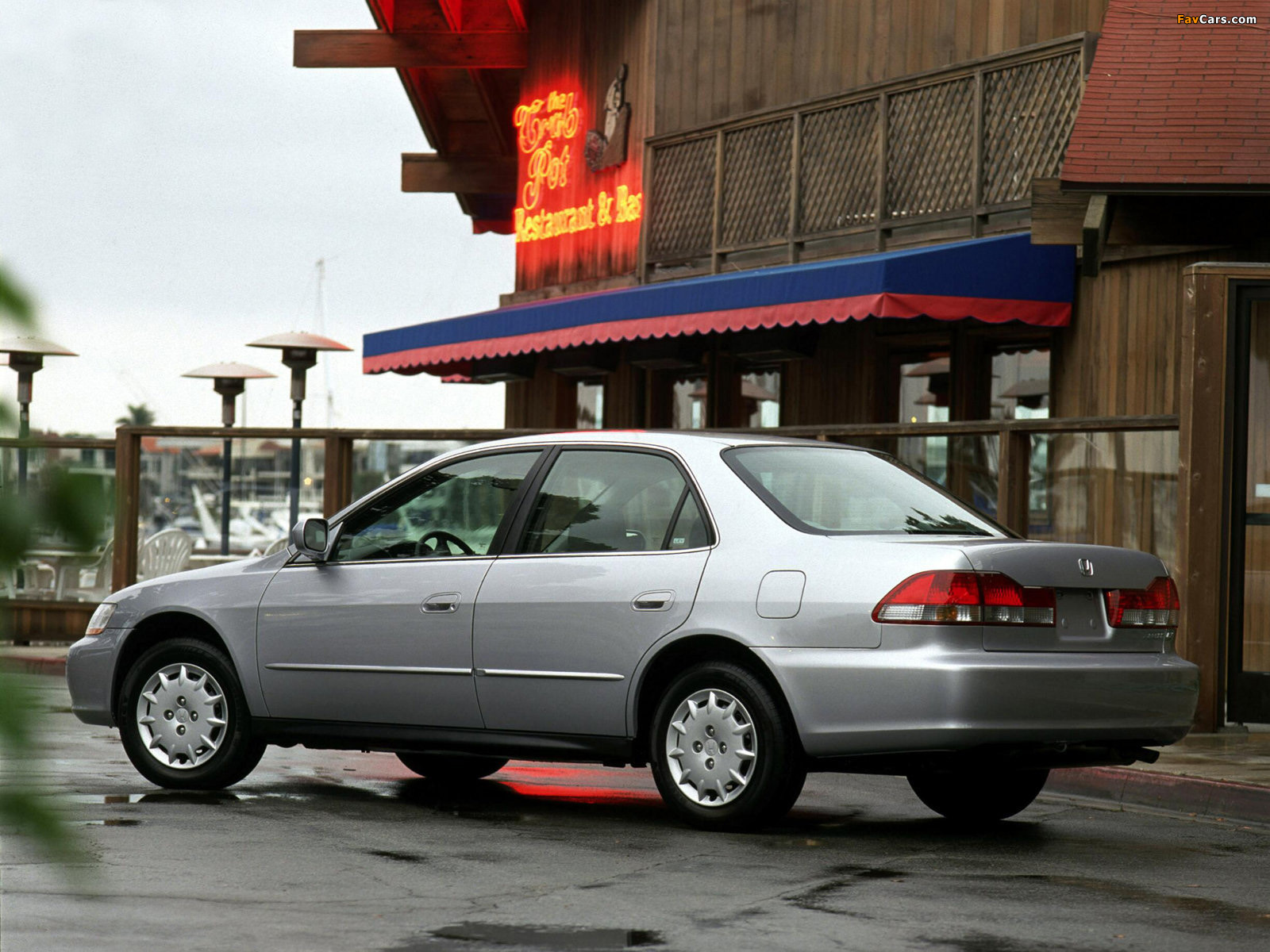 Pictures of Honda Accord Sedan US-spec 1998–2002 (1600 x 1200)