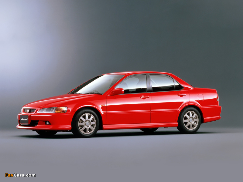 Pictures of Honda Accord SiR Euro R Package (CF4) 2001–02 (800 x 600)