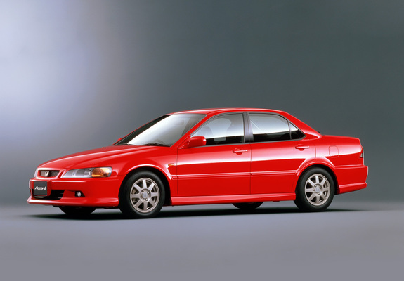 Pictures of Honda Accord SiR Euro R Package (CF4) 2001–02