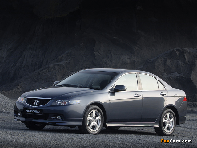 Pictures of Honda Accord Type-S (CL9) 2003–06 (640 x 480)