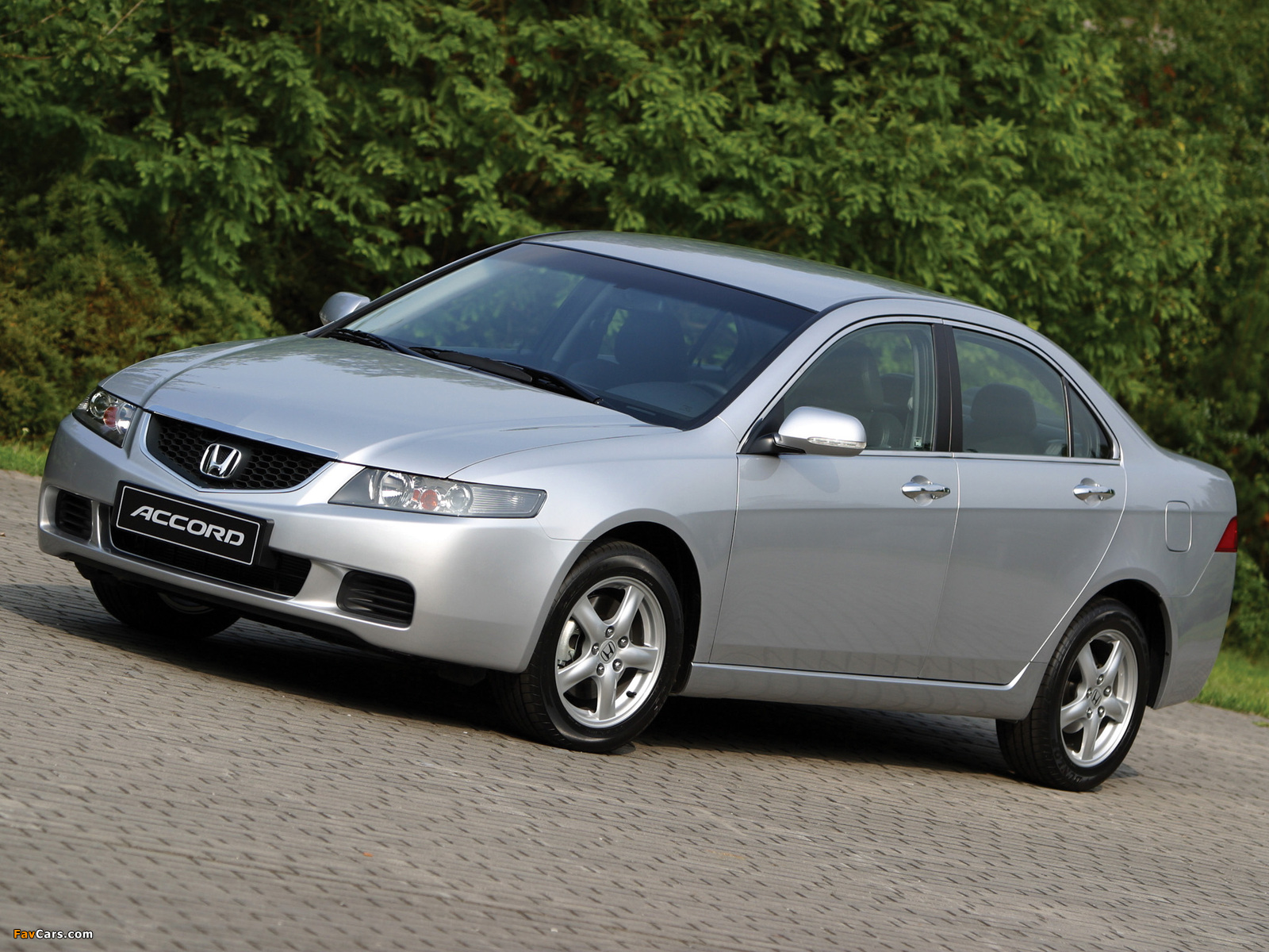 Pictures of Honda Accord Sedan (CL) 2003–06 (1600 x 1200)