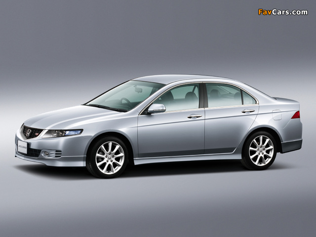 Pictures of Honda Accord Type S JP-spec (CL9) 2005–08 (640 x 480)