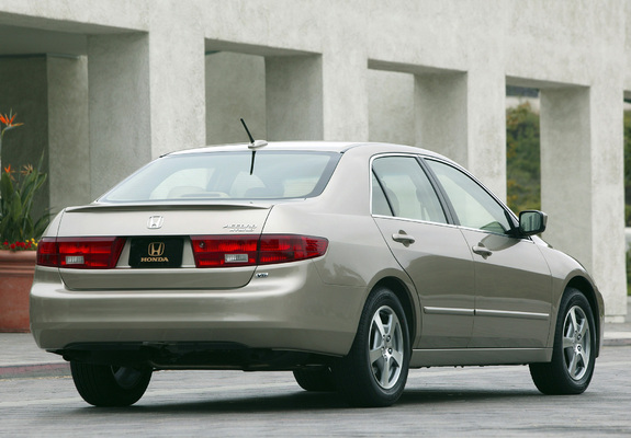 Pictures of Honda Accord Hybrid US-spec 2005–06