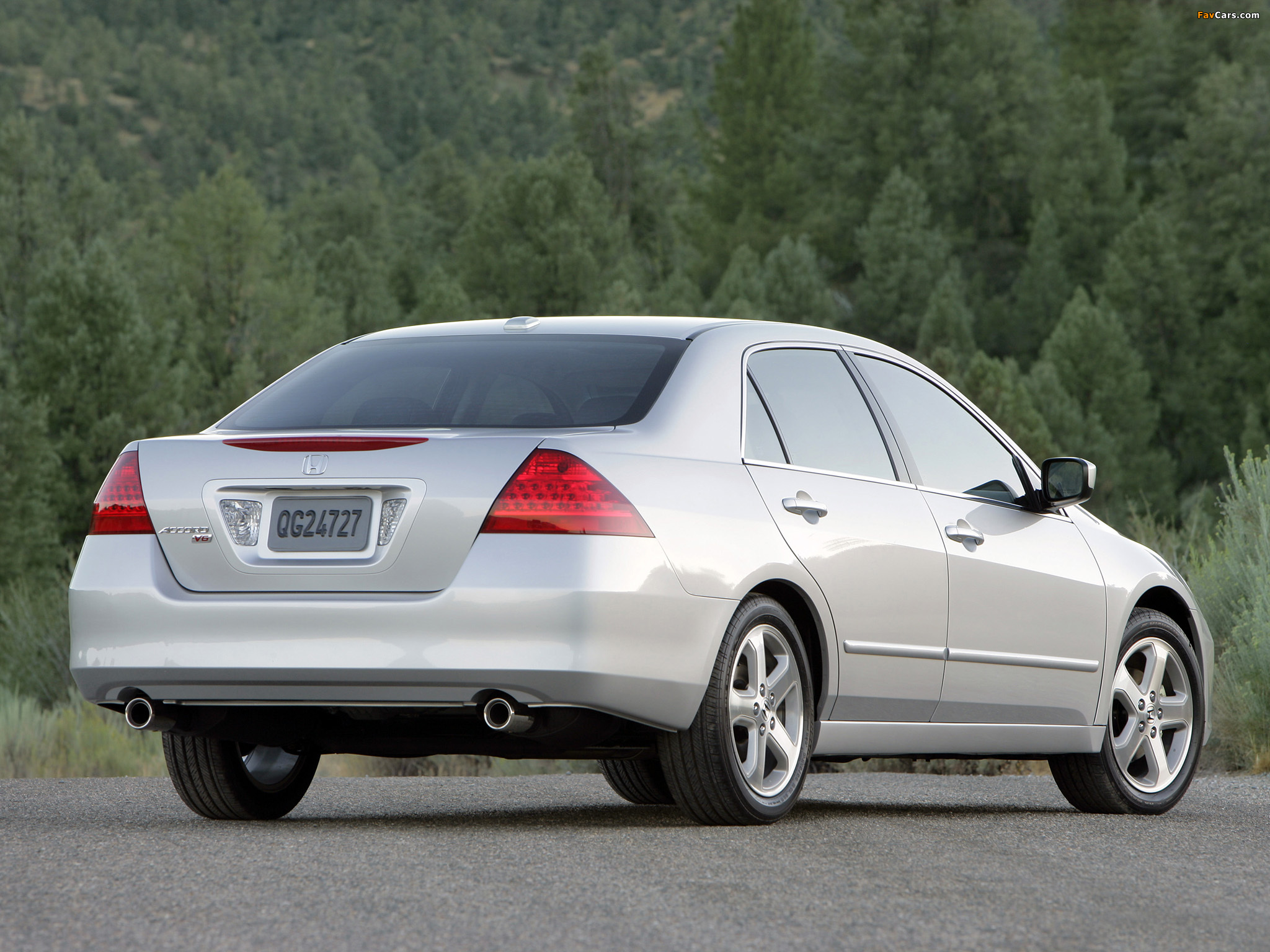 Pictures of Honda Accord Sedan US-spec 2006–07 (2048 x 1536)