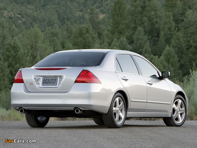 Pictures of Honda Accord Sedan US-spec 2006–07 (640 x 480)