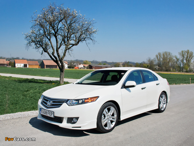 Pictures of Honda Accord Type-S Sedan (CU) 2008–11 (640 x 480)