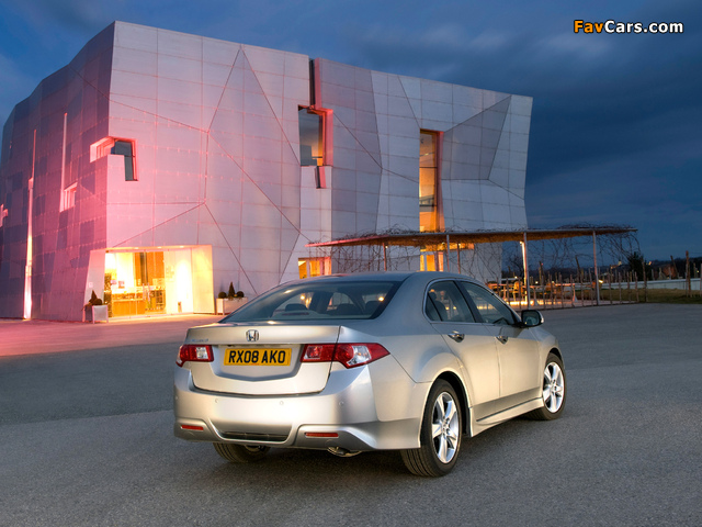 Pictures of Honda Accord Sedan UK-spec (CU) 2008–11 (640 x 480)