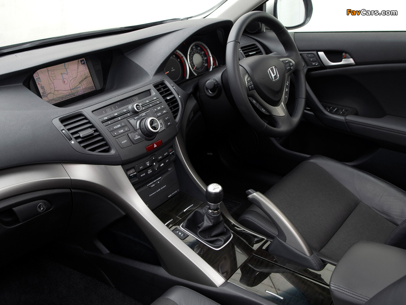 Pictures of Honda Accord Sedan UK-spec (CU) 2008–11 (800 x 600)