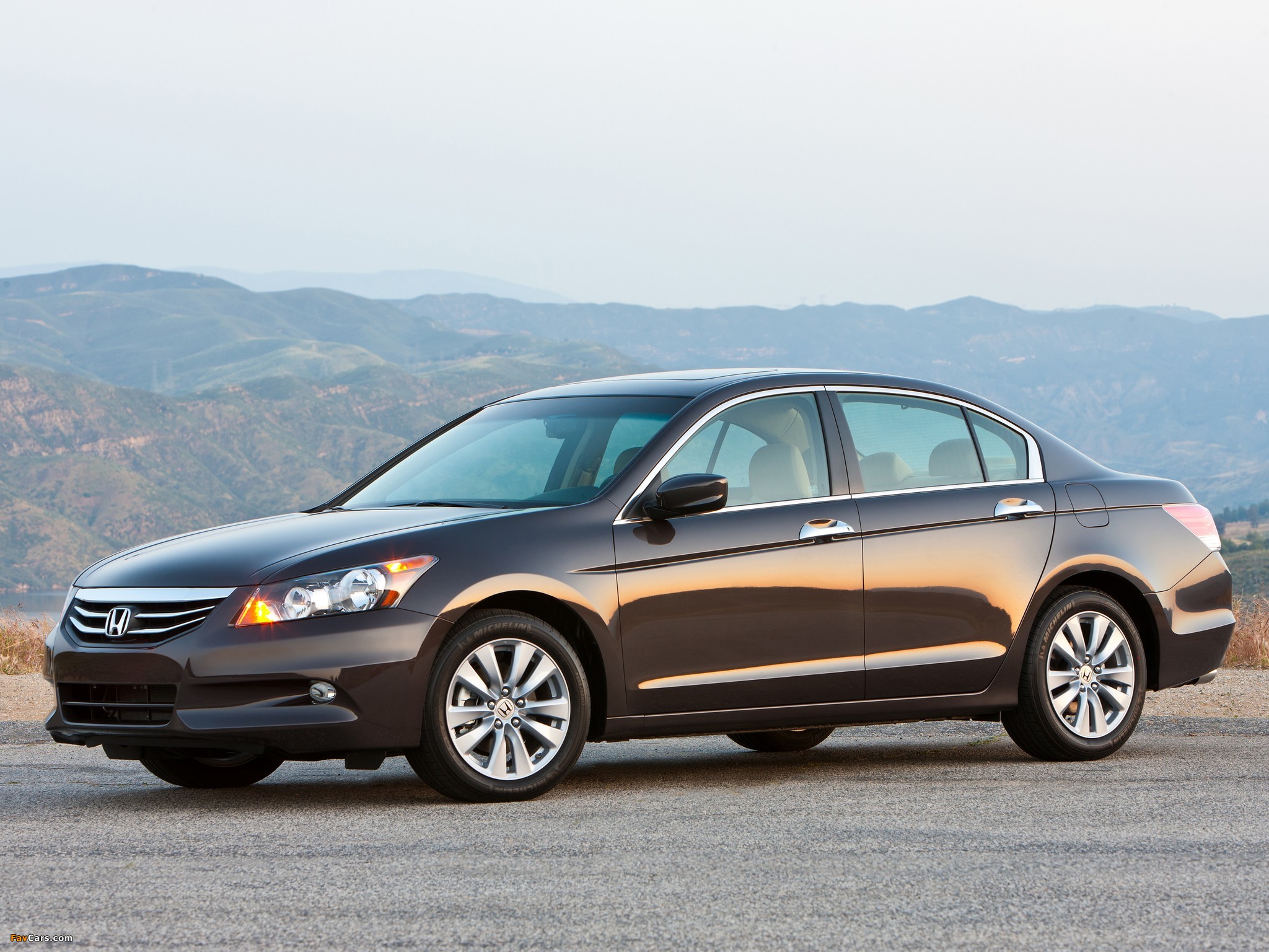 Pictures of Honda Accord Sedan EX-L US-spec 2010–12 (2048 x 1536)