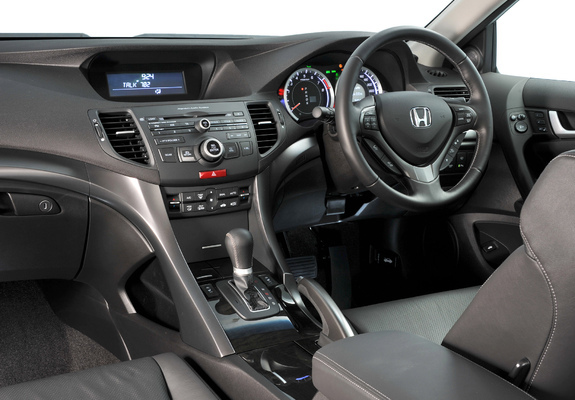 Pictures of Honda Accord Sedan ZA-spec (CU) 2011