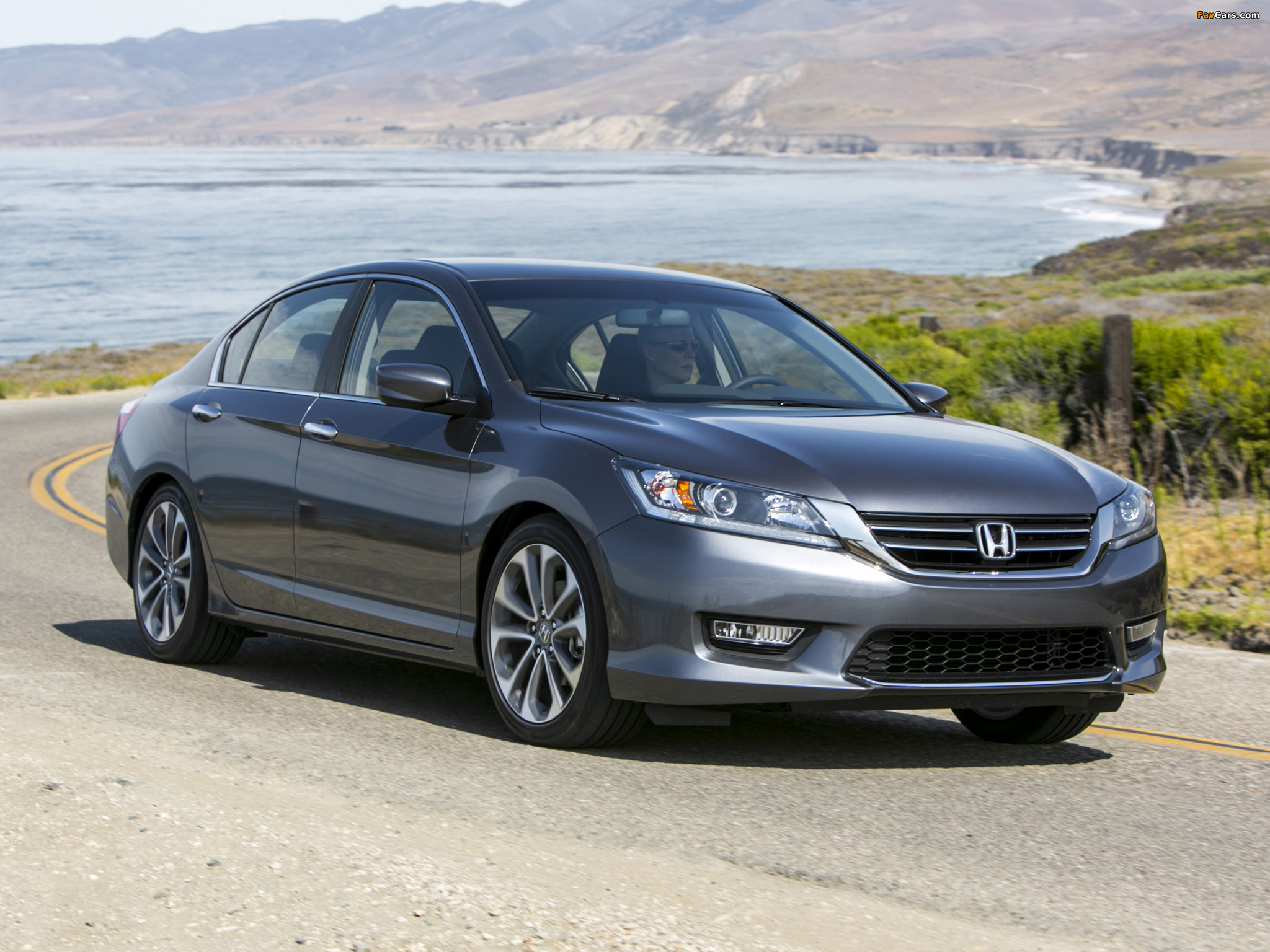 Pictures of Honda Accord Sport Sedan 2012 (2048 x 1536)